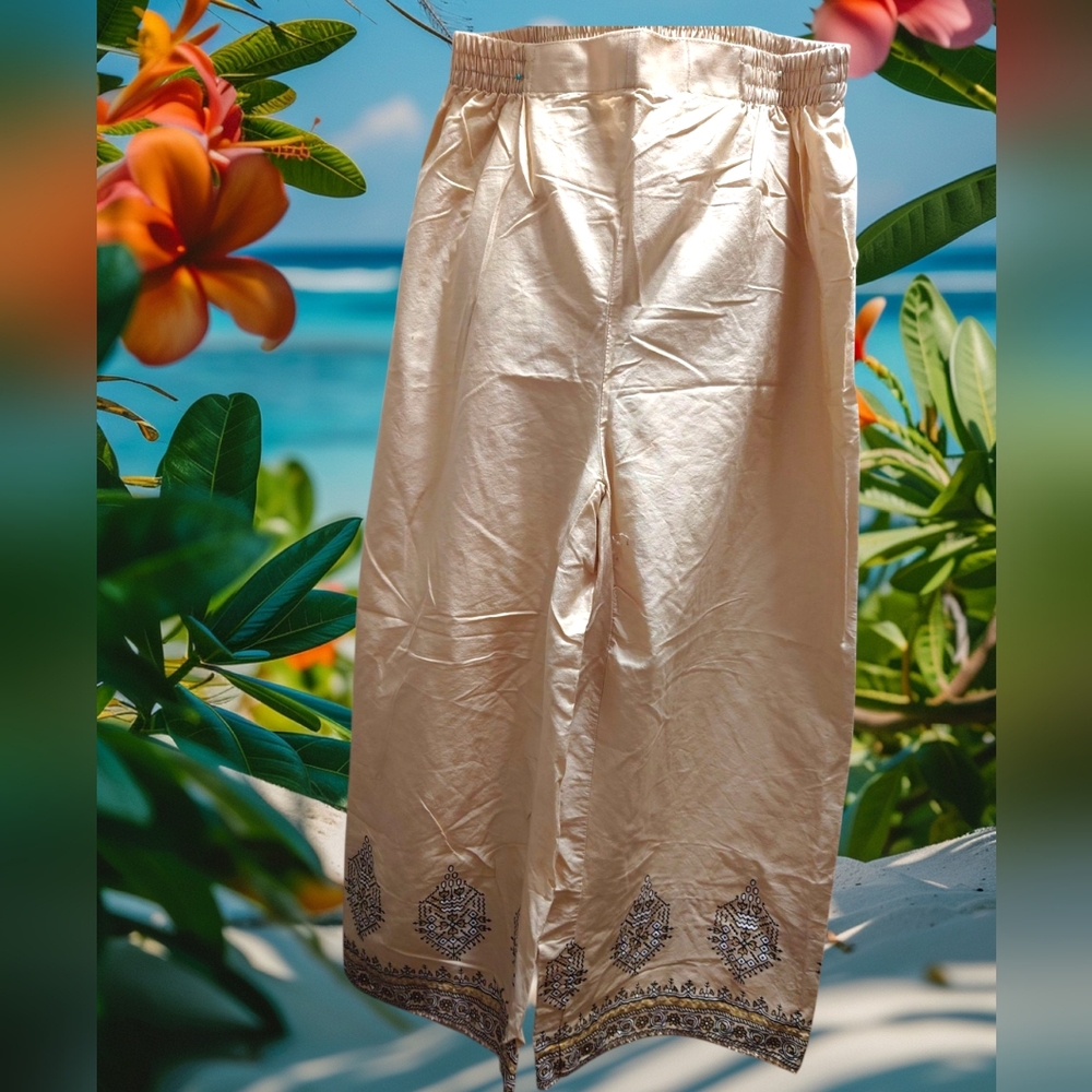 Comfy Breathable Summer Cotton Trouser With Handwork Block Paint - Picture 3 of 4